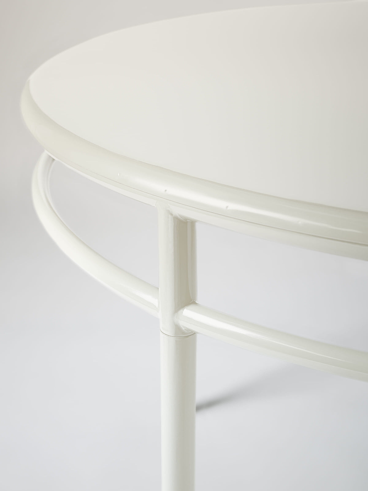 Table T37 Ø120 - Wine Red