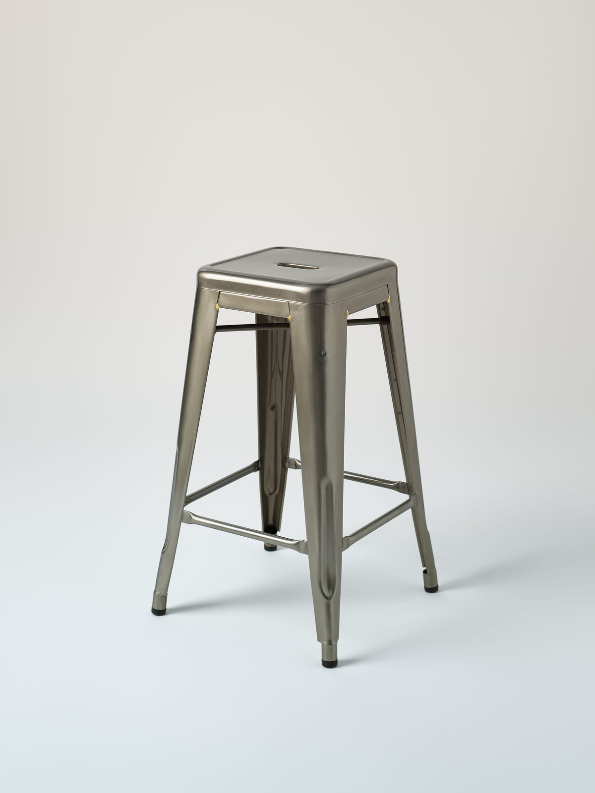 Tabouret H65 - Brut Verni