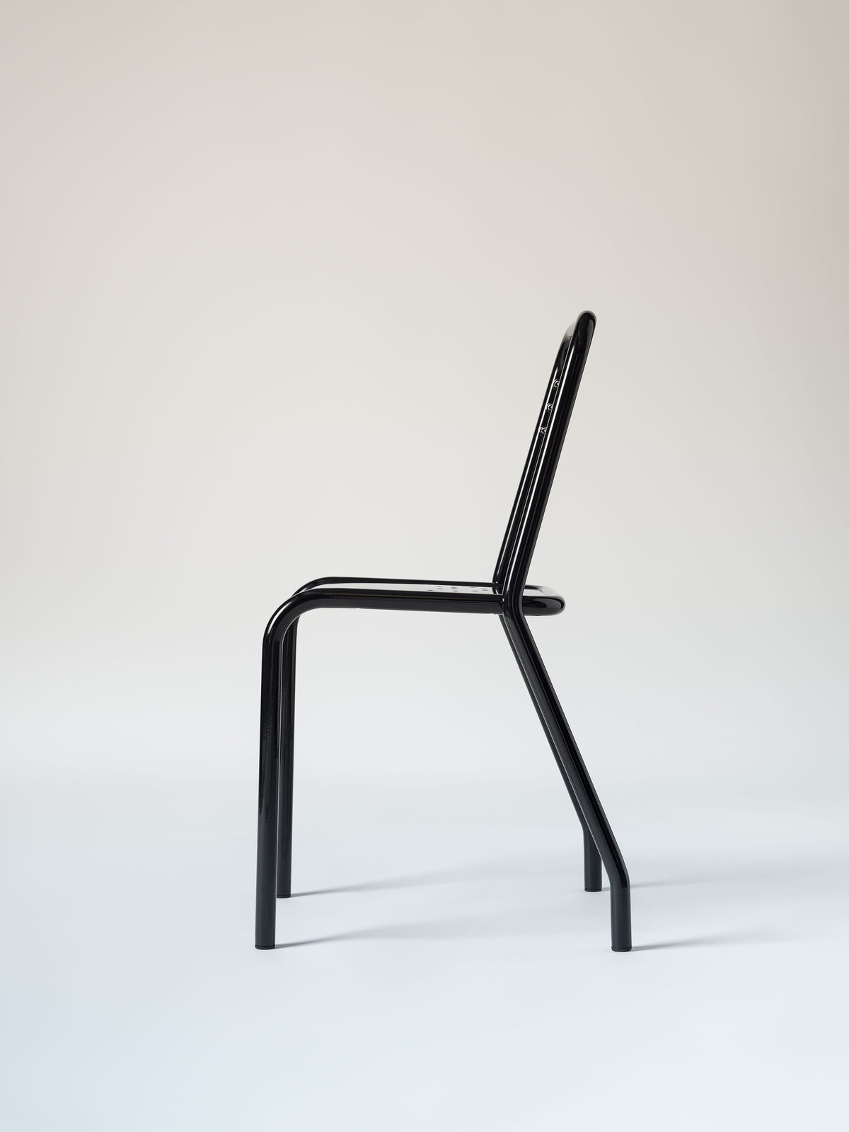 Chaise UD - Noir Foncé