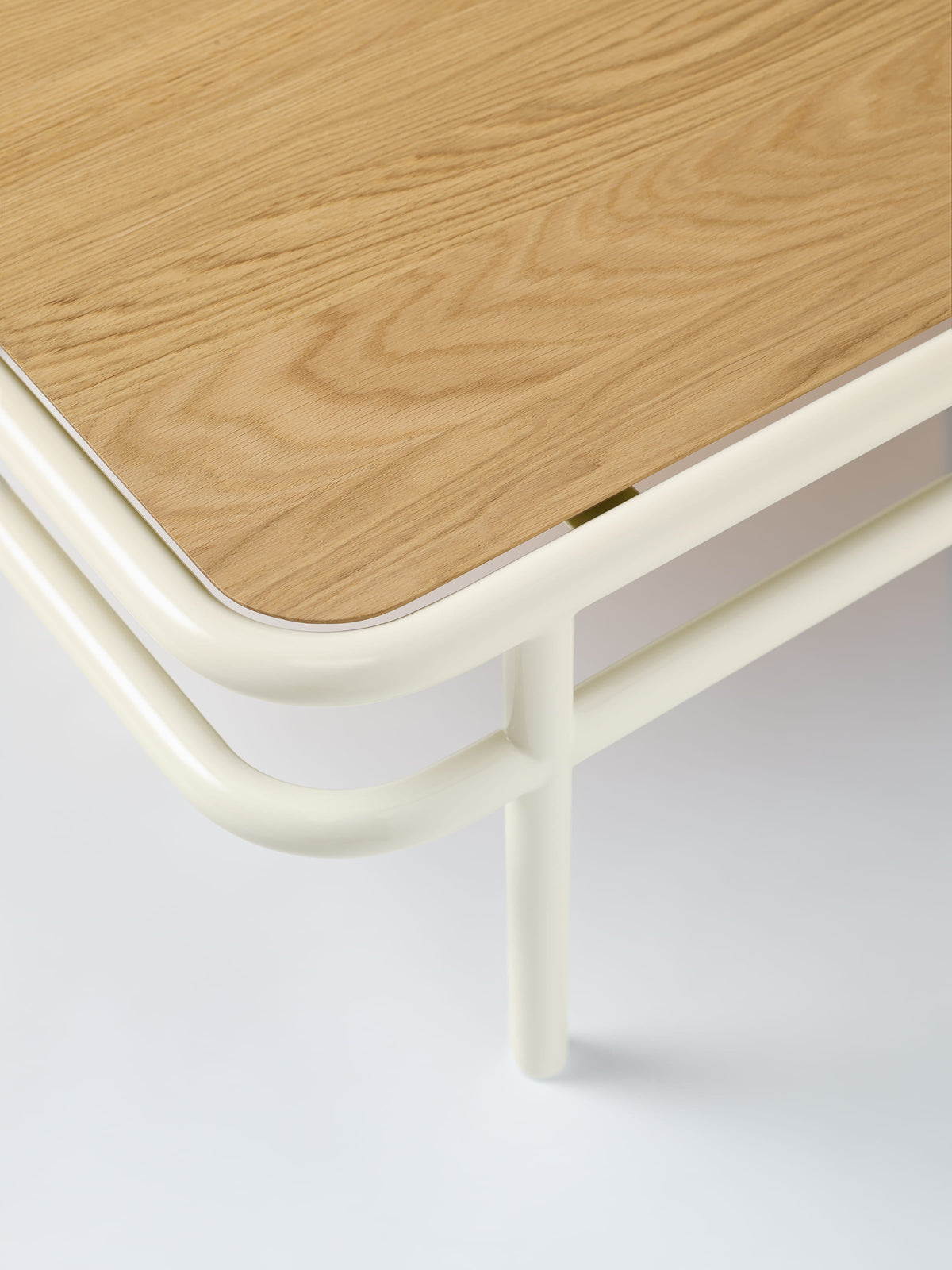 UD Coffee Table 120x60 / Natural oak top - Pearly White