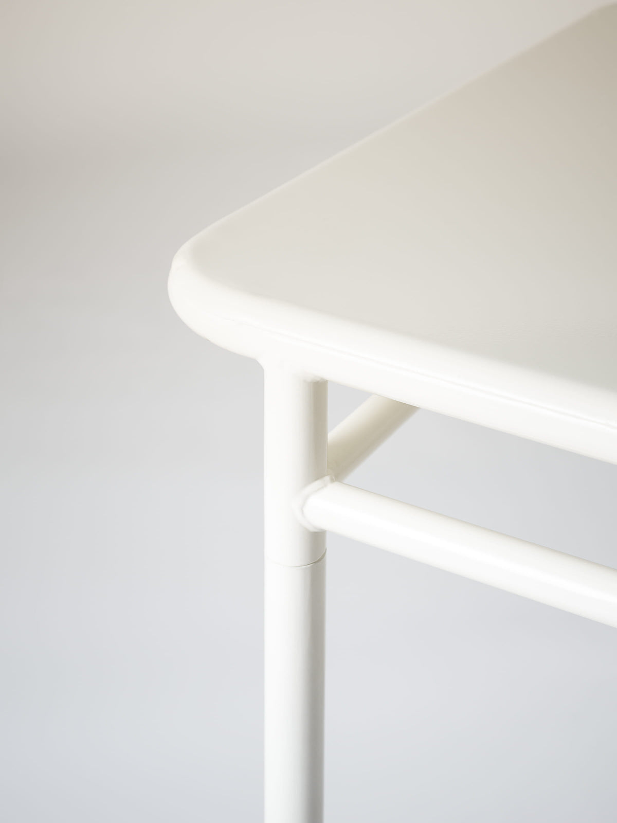 Table T37 240x80 - Rouge Vin