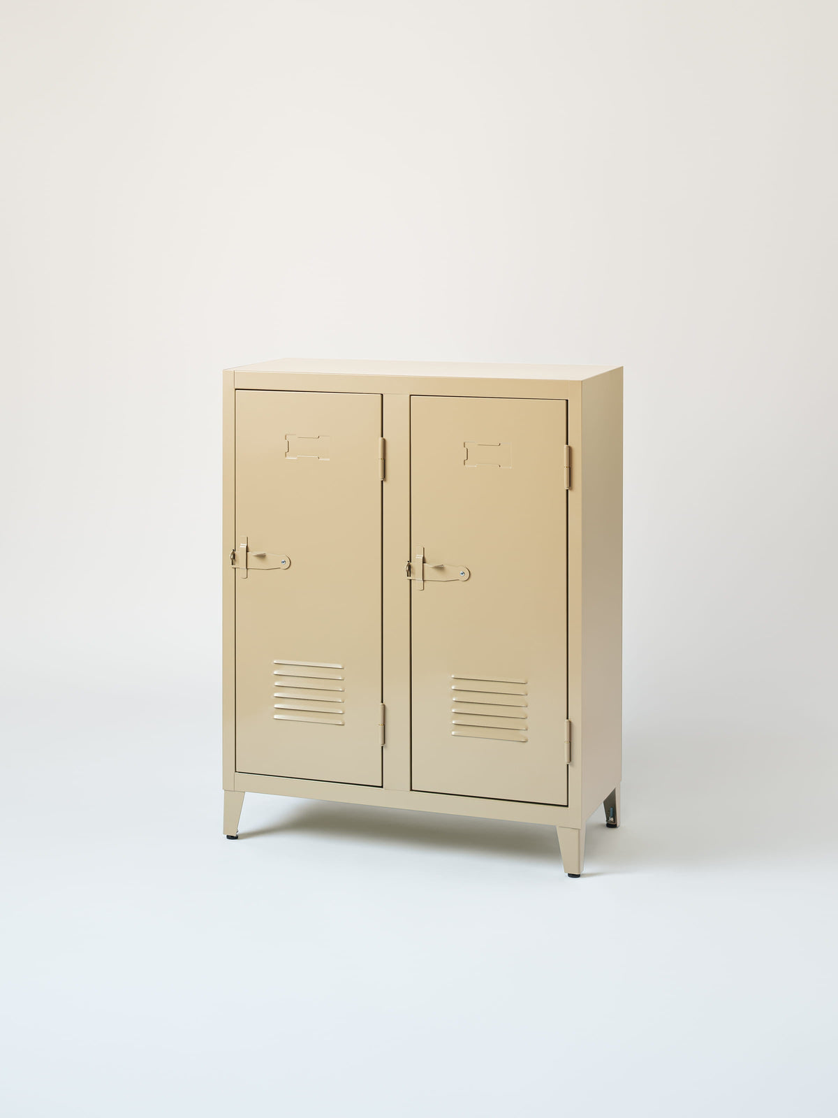 Lower Locker Room B2 - Grey Beige